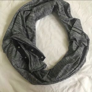 Lululemon vinyasa scarf